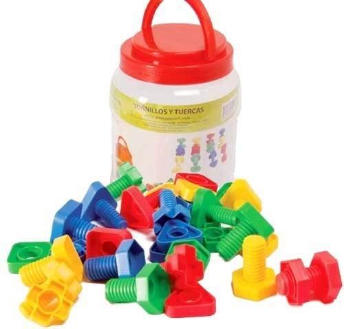 Tornillos y tuercas 32 ud.